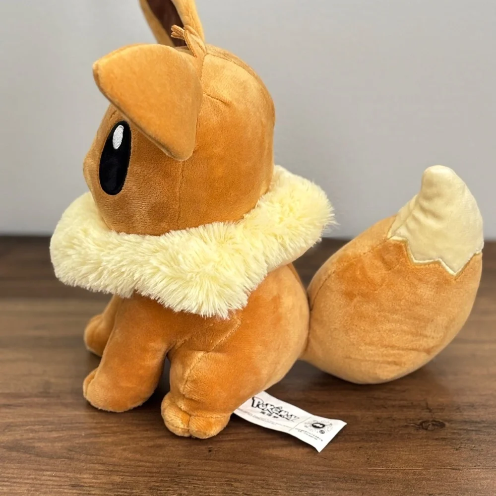 Pokemon Center EEVEE  9.5